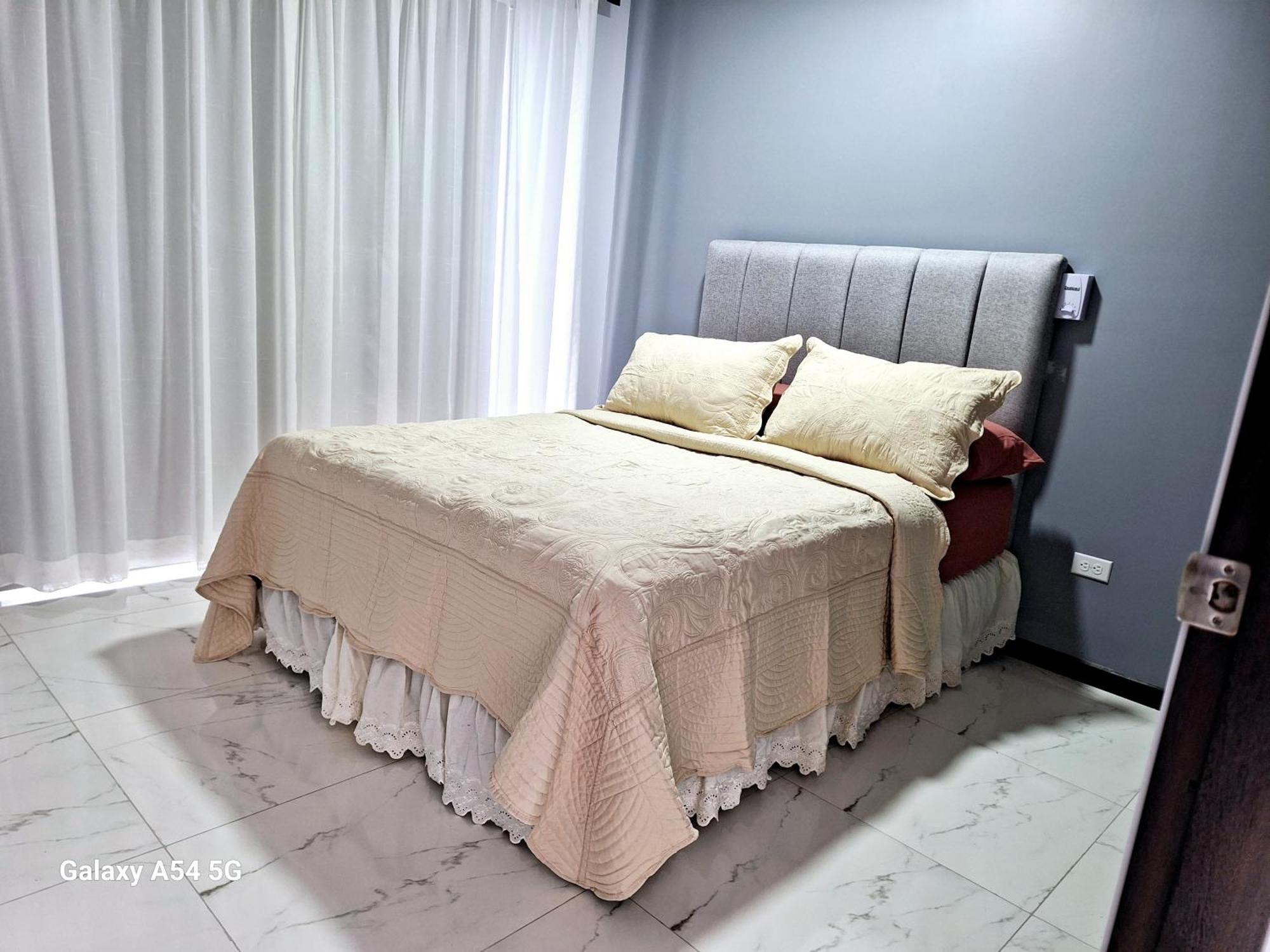Hostel Vistas Del Sol-Casa Victoria San Isidro De El General Zewnętrze zdjęcie